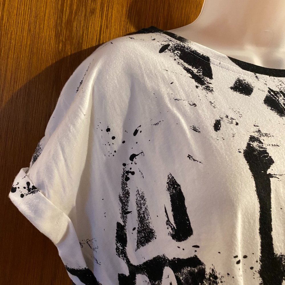 Women's Short Sleeve t-shirt - Picture 3 of 5